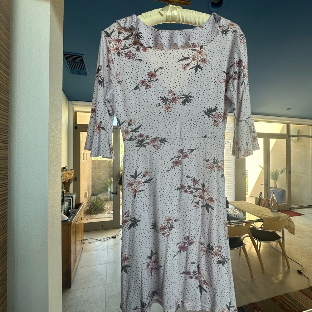 Spring Floral Dress - Picture 2 of 3